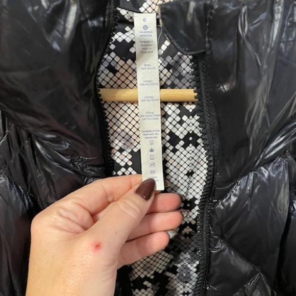 LULULEMON PIFFER VEST - Picture 3 of 3